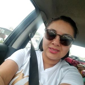 Meet your Posher, Esther